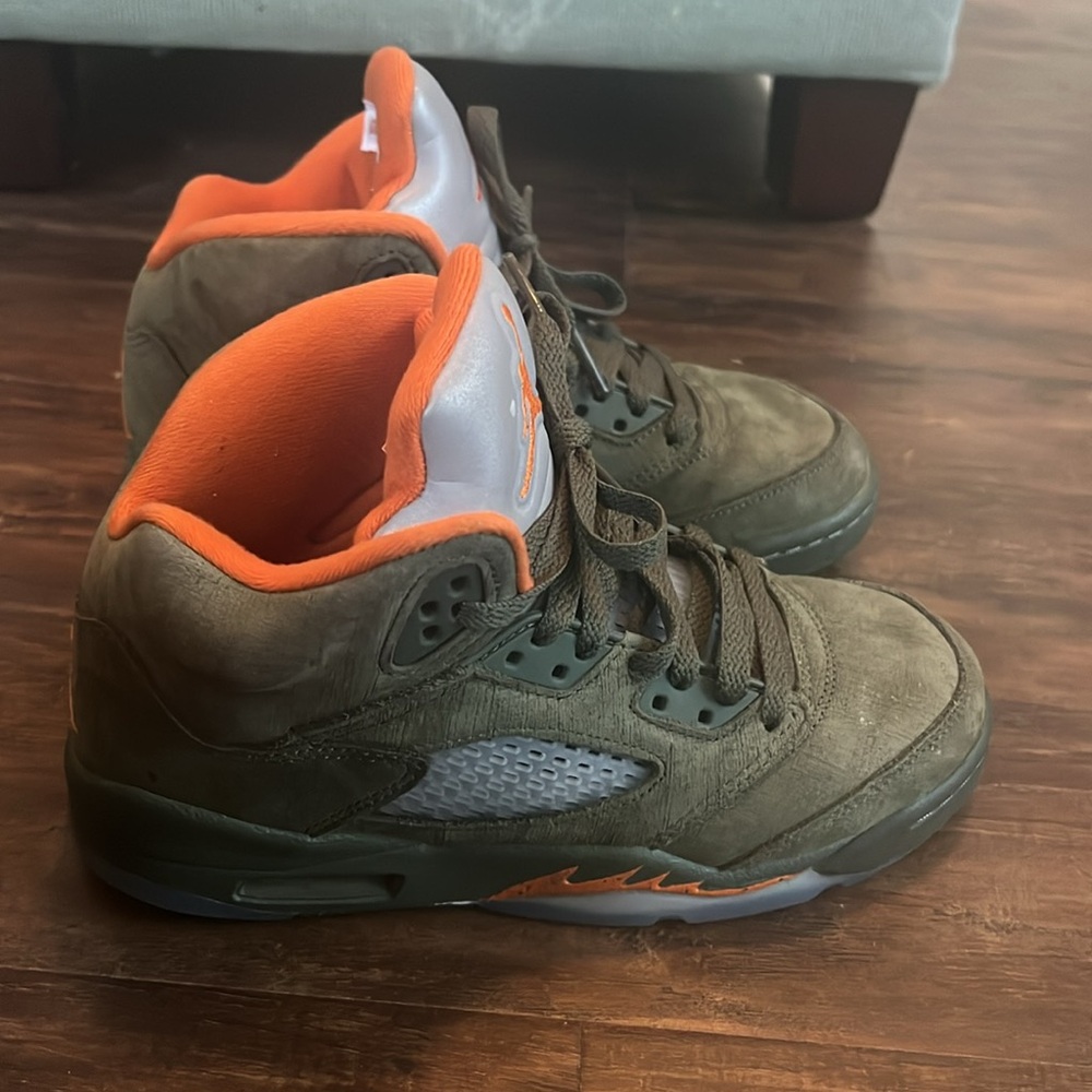 Air Jordan 5 Retro Olive Preowned size 3.5Y - Picture 4 of 12